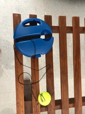 Dispositif d'Entraînement De Tennis